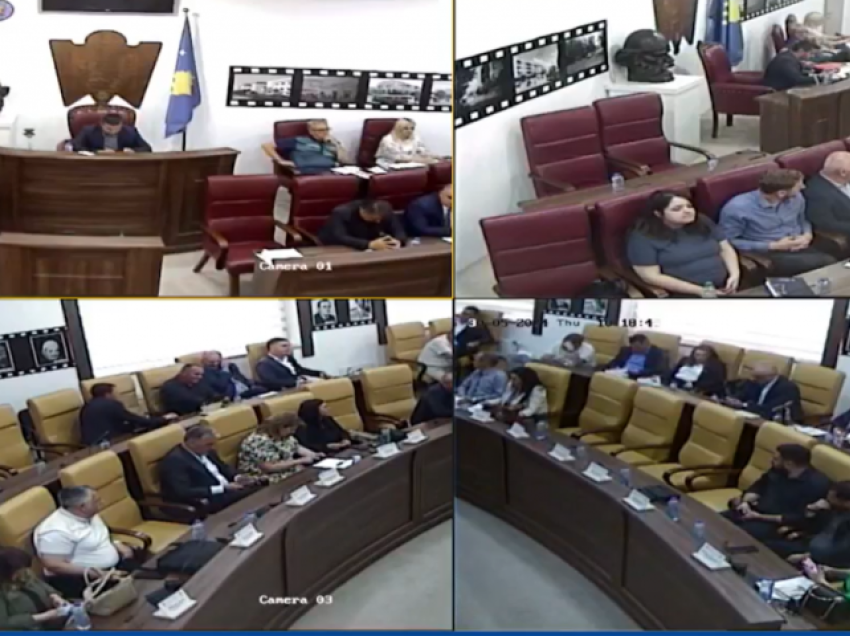 Dështon mbajtja e seancës së Kuvendit të Gjilanit, opozita kërkon transmetim medial