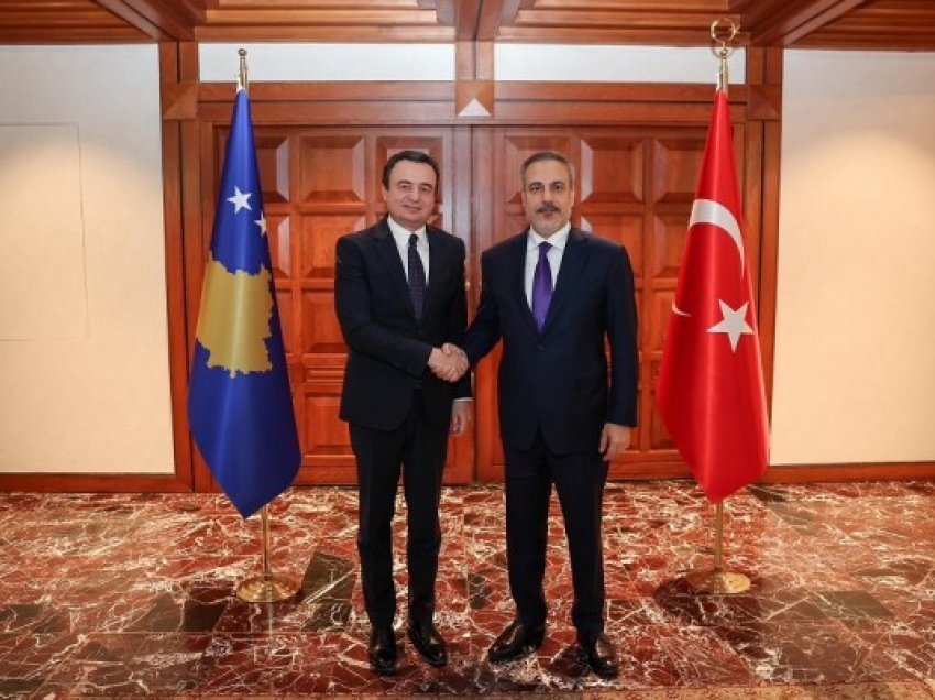 ​Mbështetja e Turqisë për Kosovën, Kurti takon Fidan