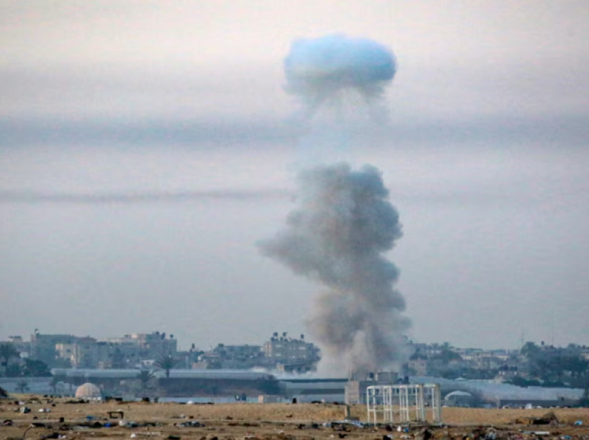 Forcat izraelite zgjerojnë ofensivën në Rafah