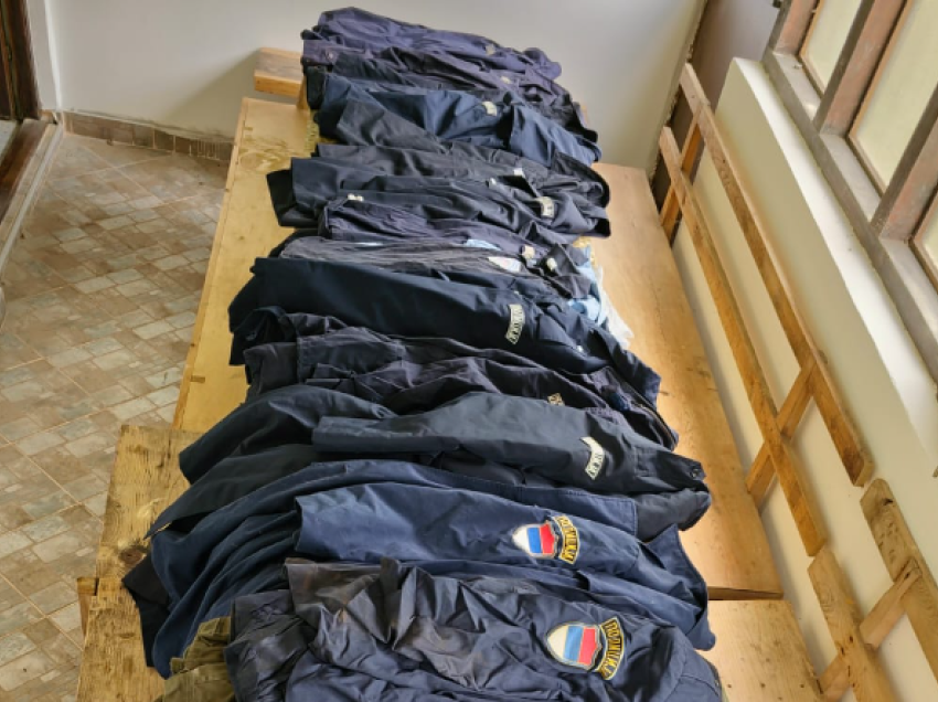 Aksion i policisë në Leposaviq, konfiskohen dhjetëra uniforma të policisë serbe