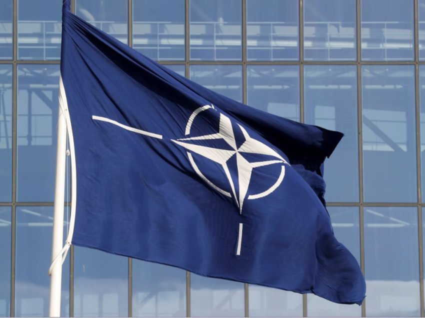 Ministrat e NATO-s diskutojnë për rritjen e mbështetjes për Ukrainën